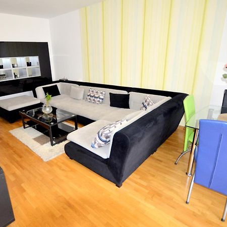 Clean&Cozy Apartments Novi Beograd מראה חיצוני תמונה