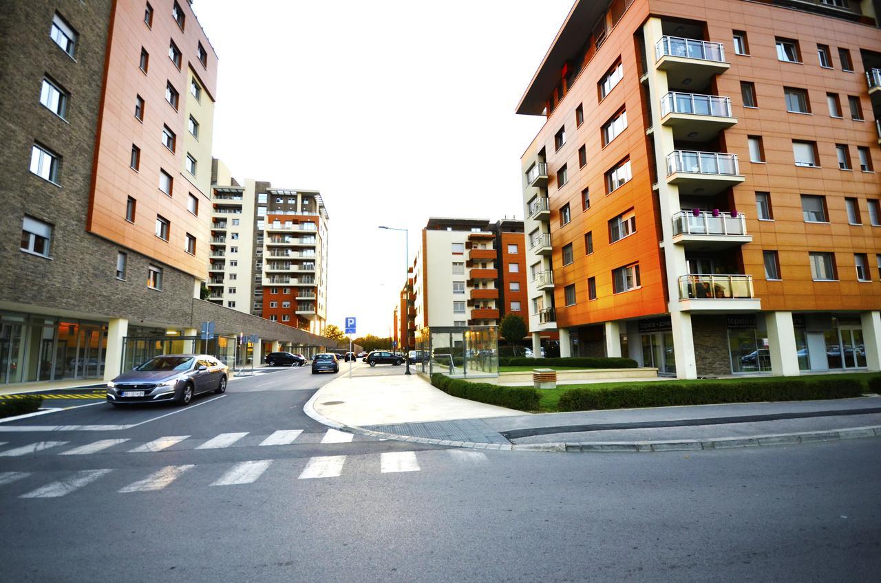 Clean&Cozy Apartments Novi Beograd מראה חיצוני תמונה